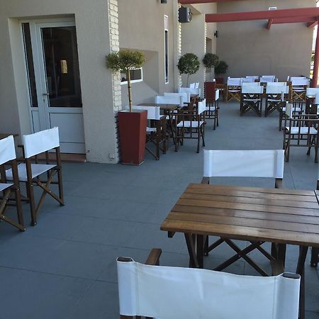 Hotel Euzko Alkartasuna Macachín Dış mekan fotoğraf