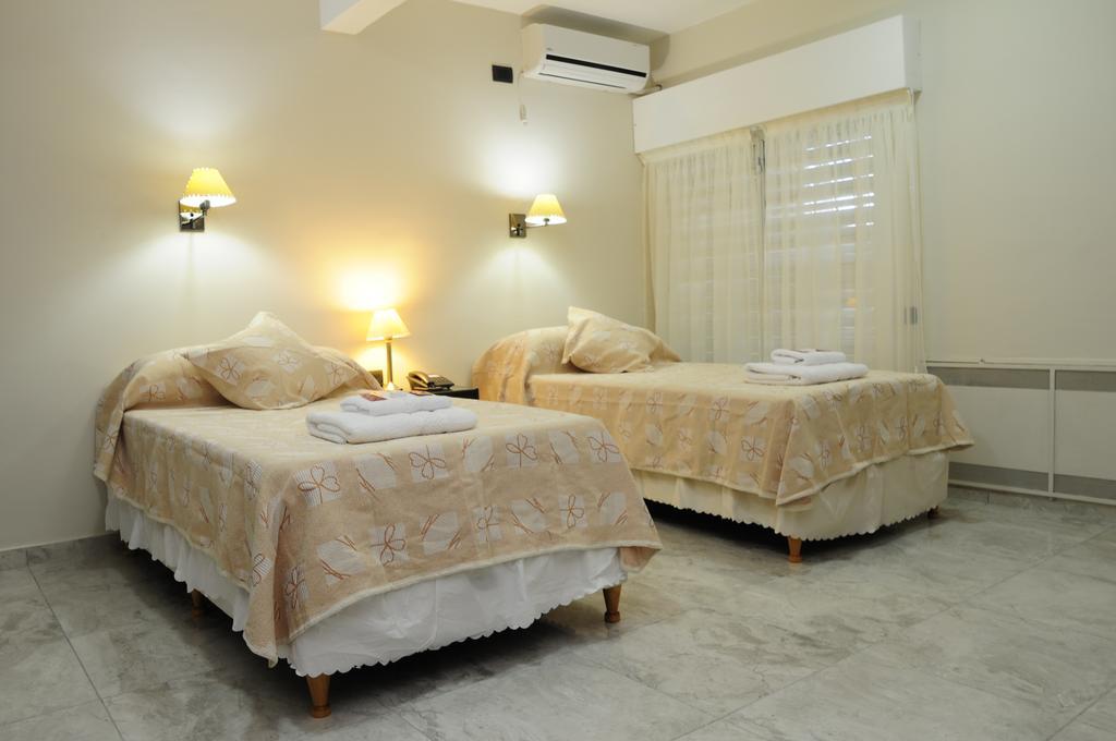 Hotel Euzko Alkartasuna Macachín Dış mekan fotoğraf
