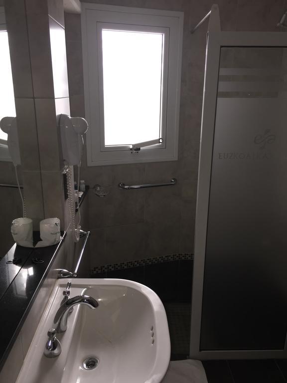 Hotel Euzko Alkartasuna Macachín Dış mekan fotoğraf