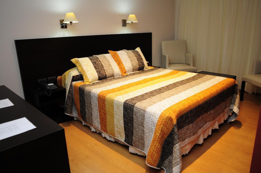 Hotel Euzko Alkartasuna Macachín Oda fotoğraf