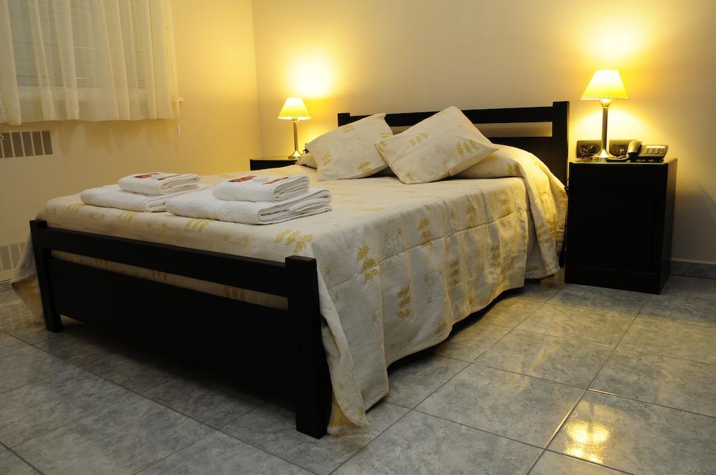 Hotel Euzko Alkartasuna Macachín Oda fotoğraf